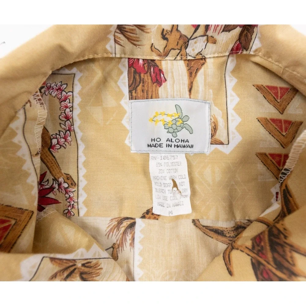 Ho Aloha Shirt Mens Medium Beige Hawaiian Button Up Short Sleeve Turtle Collared
